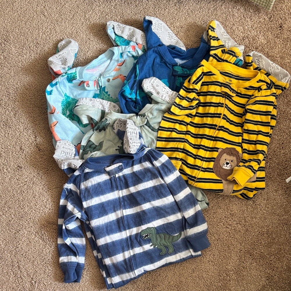 5 Carter's Boys Baby Sleepers Set- 18 Months